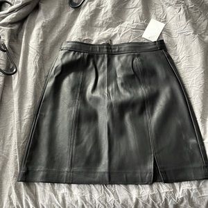 Black pleather mini skirt